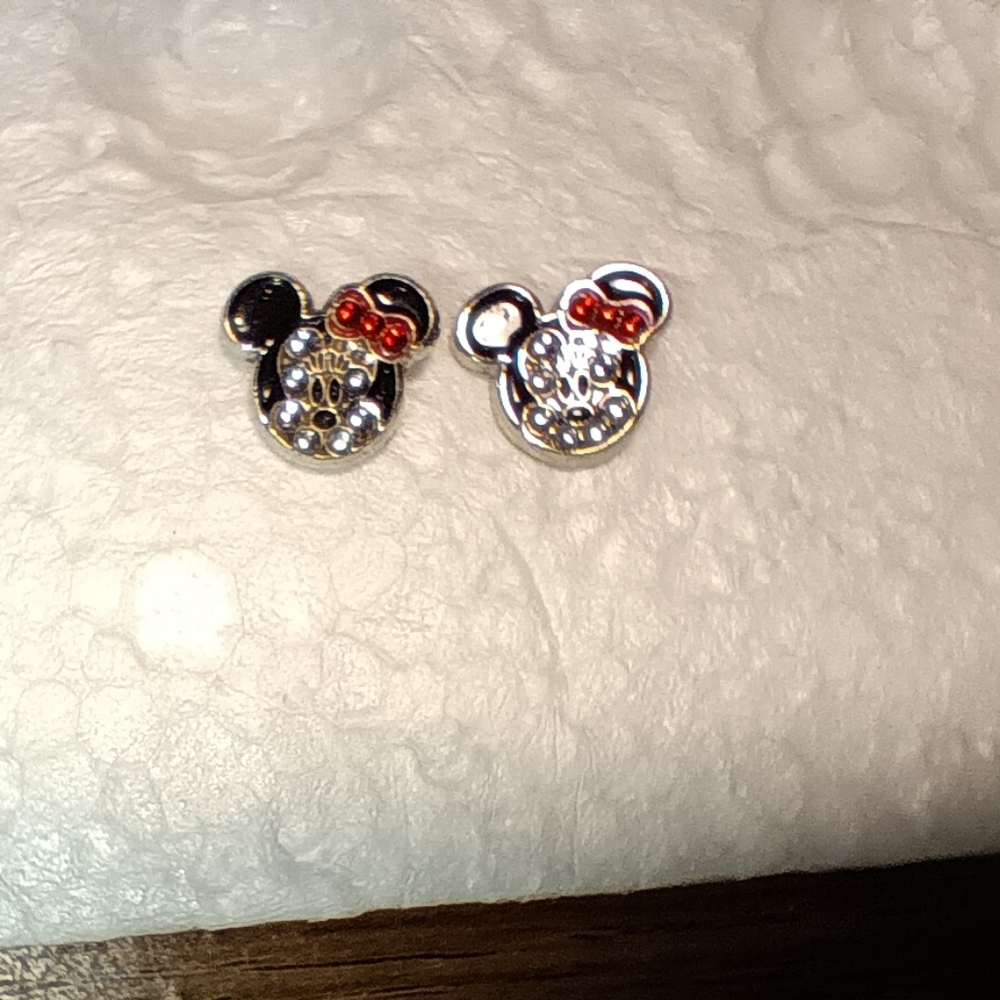 Minnie Mouse earrings